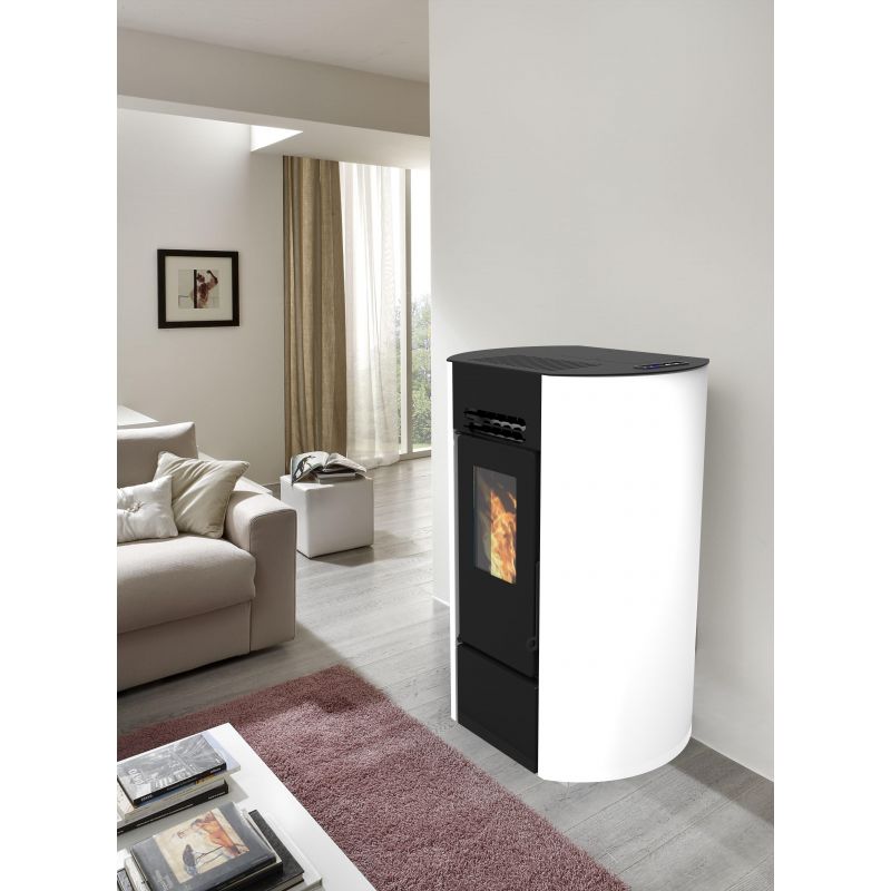 Poêle à granulés étanche OVAL O9 – 7,9 kW